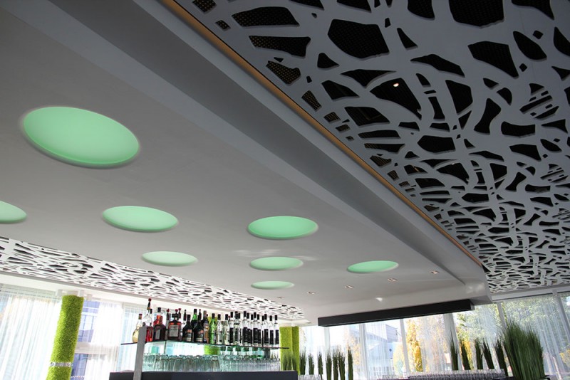 WIFI Linz Umbau Restaurant Cafe Horizont Deckenleuchtenbild von Innen